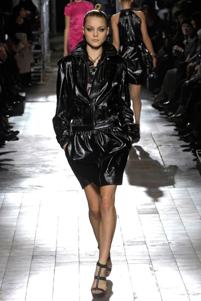 Look 32